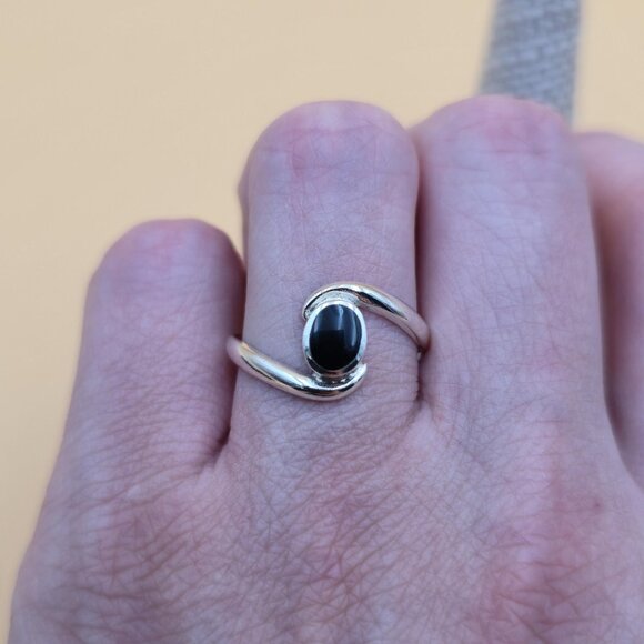 Size 9.25 Sterling Silver Black Stone Inlay Simple Band Ring A5429 - Picture 3 of 8